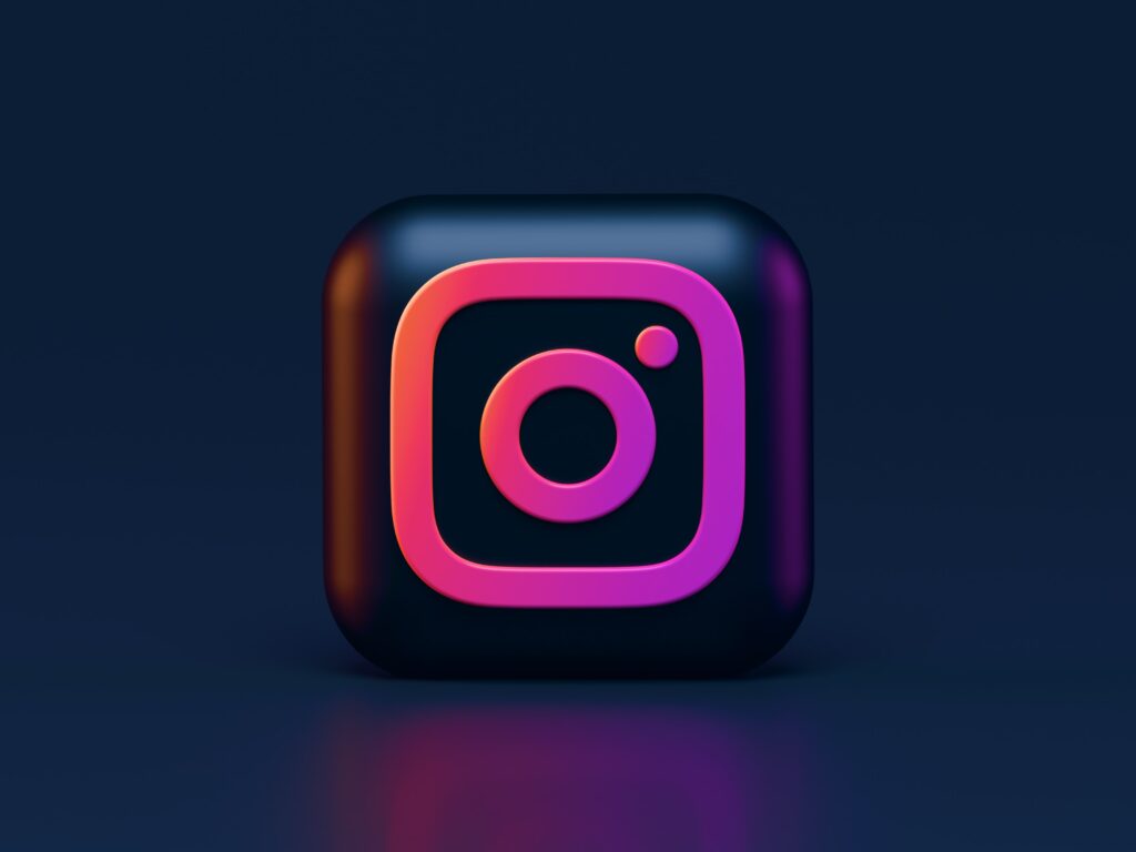 Instagram Contemplates Text-Based App Launch to Compete with Twitter