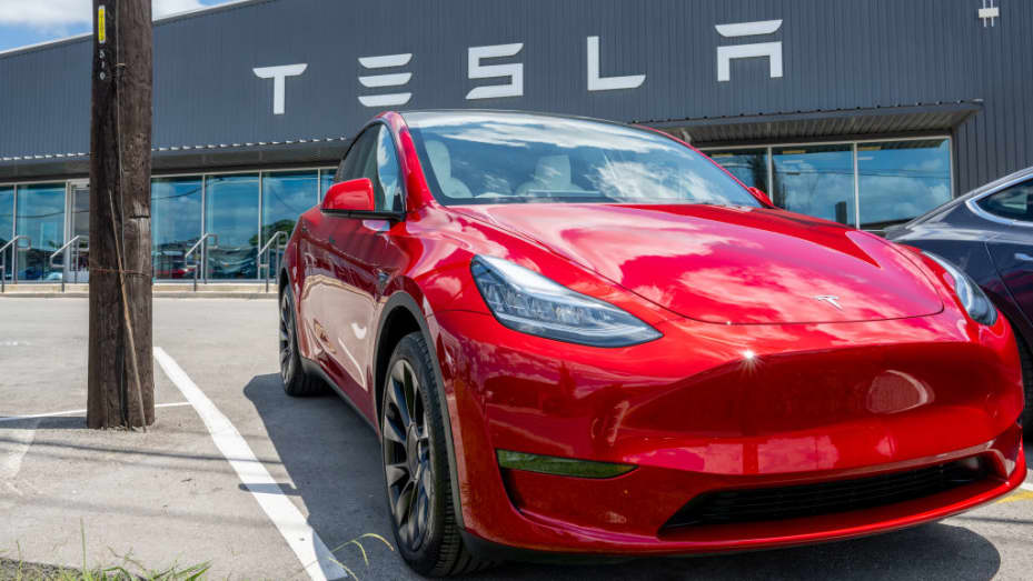 vaibhav taneja tesla