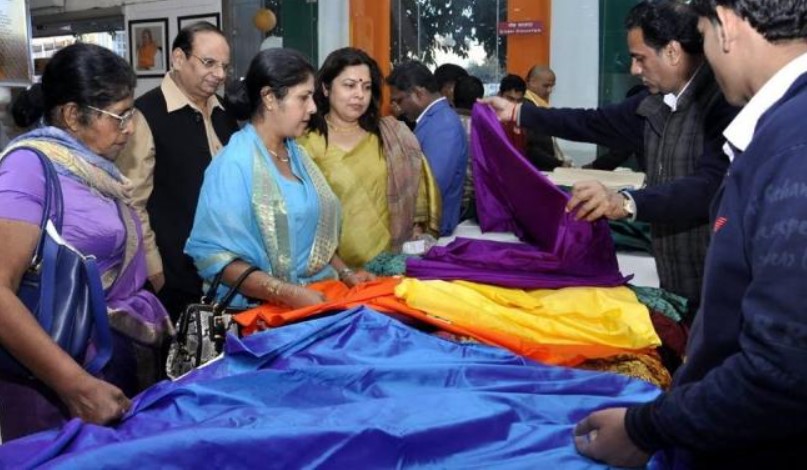 Govt Takes Initiative to Boost Khadi Product Sales, Here's Latest Scheme