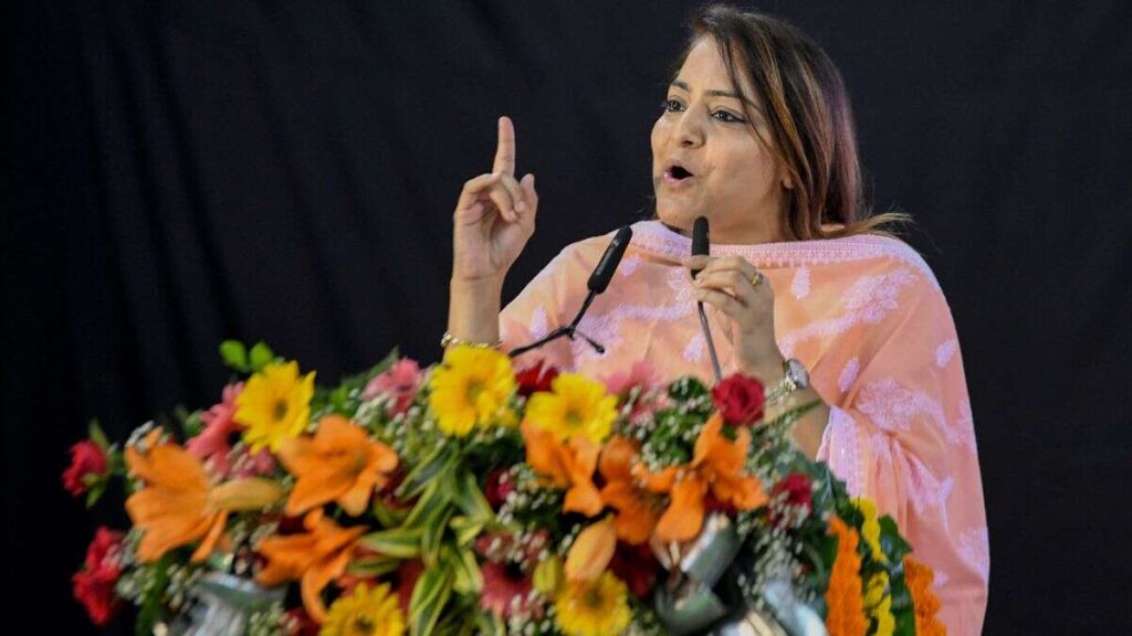 Delhi Civic Body To Roll Out Doorstep Delivery Of 23 Services Soon