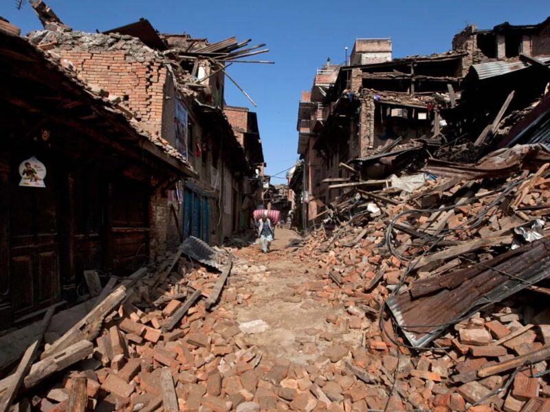 Earthquack In Nepal: 6.4 Magnitude more than 140 People Died