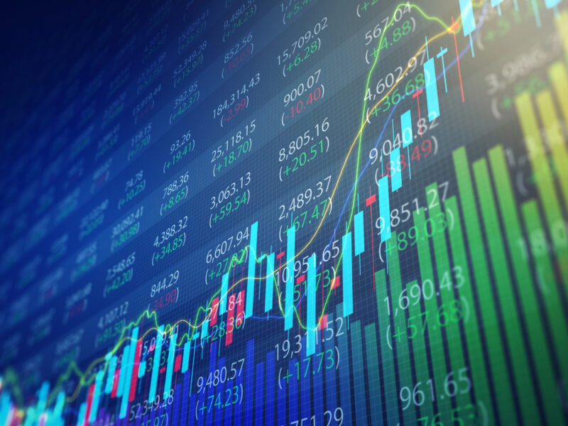 Indian Stock Markets See Mixed Trends Amid Sectoral Shifts