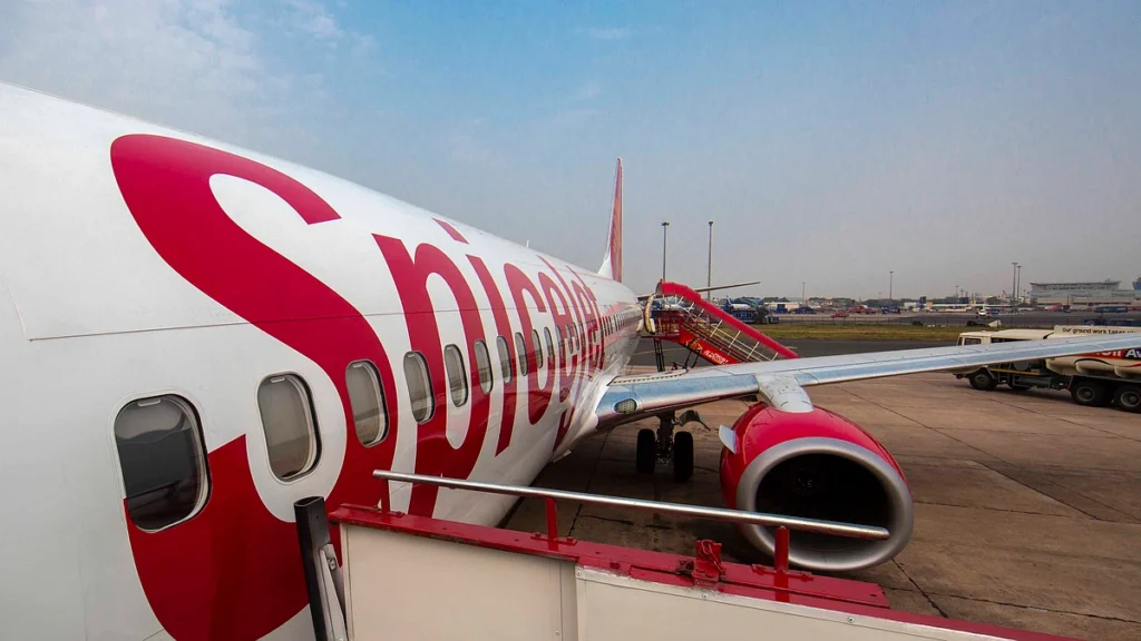 SpiceJet Expands Fleet with Boeing 737 and Reintroduced 737 MAX for Winter Rush