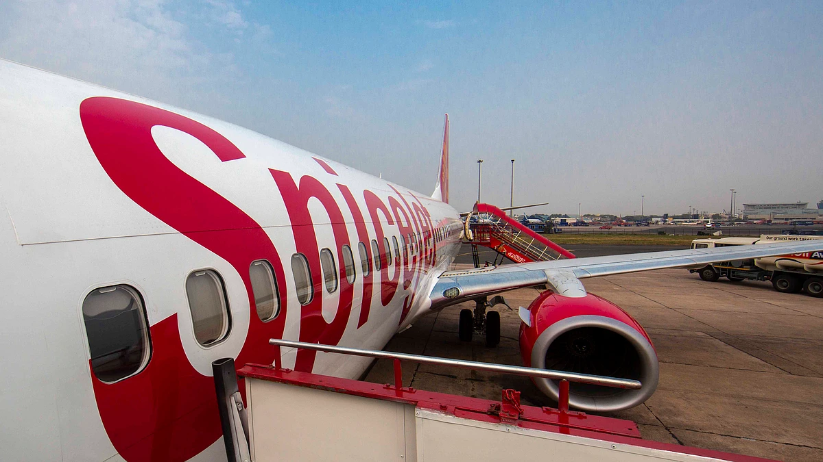 SpiceJet Expands Fleet with Boeing 737 and Reintroduced 737 MAX for Winter Rush