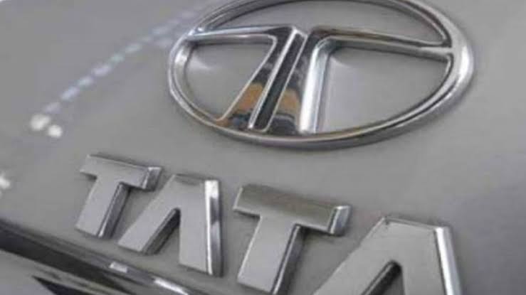 Tata Motors CV volumes mixed in Q3 FY26 as heavy truck, bus segments diverge: SIAM