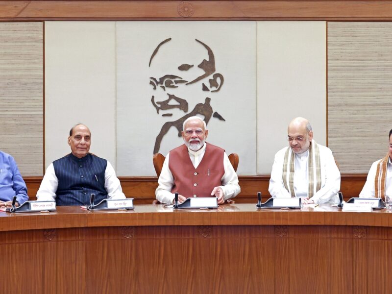 Cabinet Meets at ‘Seva Teerth’, Adopts Seva Sankalp Resolution
