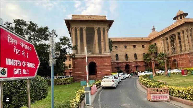 Govt receipts at 79.5% of FY26 RE till Jan; expenditure at 74.3%, shows monthly accounts